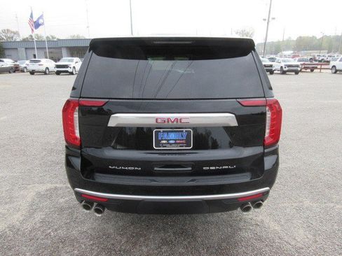 Used 2023 GMC Yukon XL Denali w/ LPO, Floor Liner Package AWD/4WD image 6