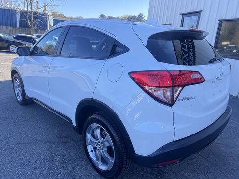 Used 2016 Honda HR-V EX-L image 9