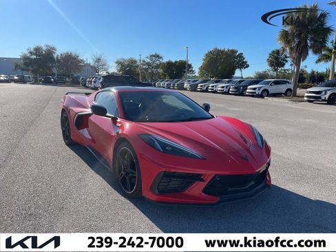 Used 2020 Chevrolet Corvette Stingray Preferred Cpe w/ 2LT Preferred Equipment Group image 2