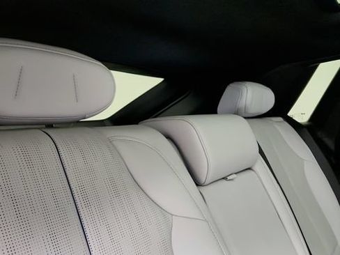 Used 2024 Cadillac Lyriq Luxury AWD/4WD image 42