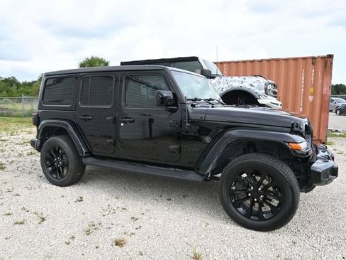 Used 2021 Jeep Wrangler Unlimited Sahara AWD/4WD image 21