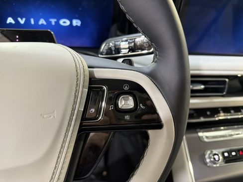 New 2026 Lincoln Aviator 2WD image 15