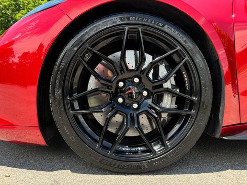Used 2024 Chevrolet Corvette Z06 RWD image 28