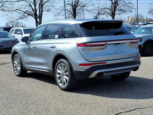 Used 2022 Lincoln Corsair AWD w/ Premium Package image 3