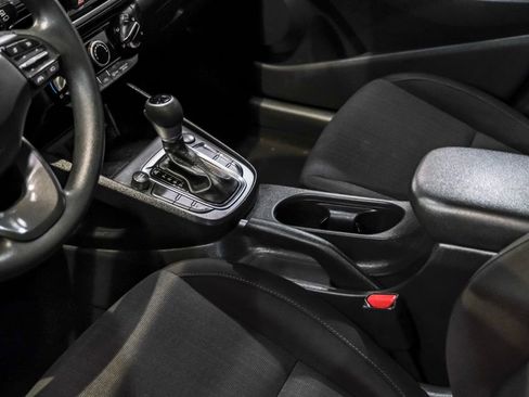 Used 2022 Hyundai Kona SEL image 24