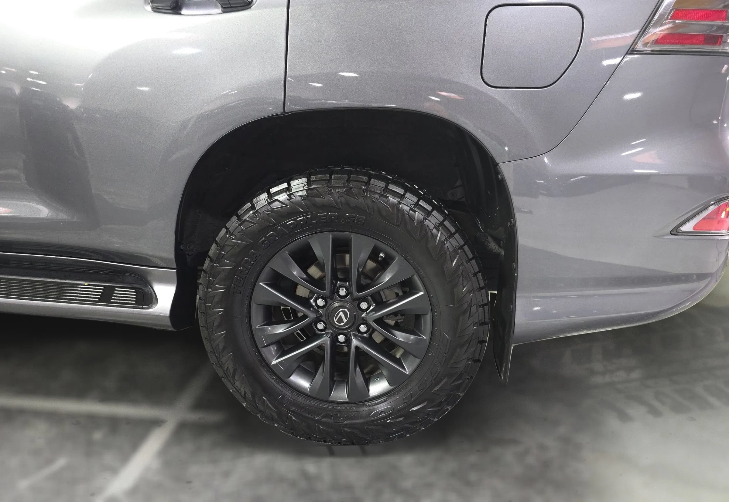 Used 2021 Lexus GX 460 Premium w/ Premium Package AWD/4WD image 19