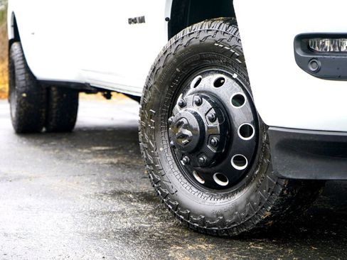 Used 2025 RAM 3500 Laramie w/ Night Edition image 3