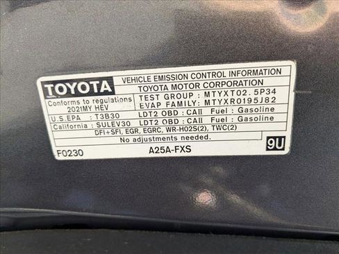 Used 2021 Toyota Sienna XLE image 26