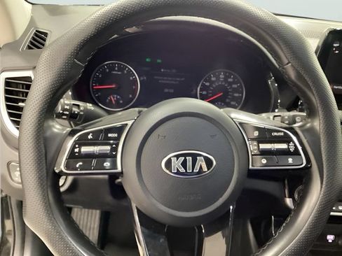 Used 2021 Kia Seltos SX w/ SX Sunroof Package AWD/4WD image 7