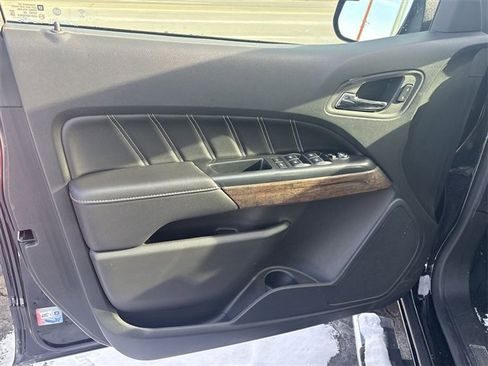 Certified 2022 GMC Canyon Denali image 20