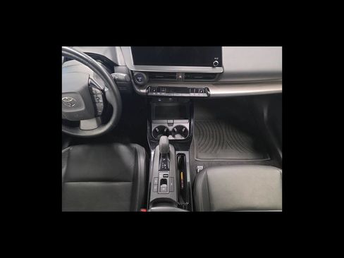 Used 2024 Toyota Prius XLE AWD/4WD image 16