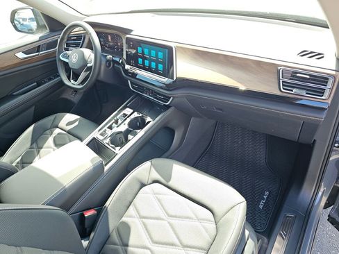 New 2026 Volkswagen Atlas SE AWD/4WD image 15