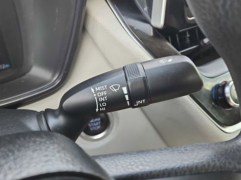 Used 2021 Toyota Corolla LE w/ LE Convenience Package image 25