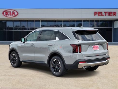 New 2026 Kia Sorento S FWD image 3