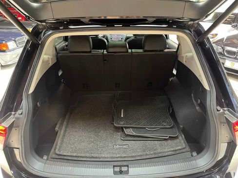 Used 2019 Volkswagen Tiguan SEL AWD/4WD image 26