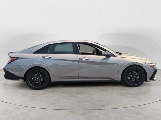 Used 2024 Hyundai Elantra N Line FWD image 4
