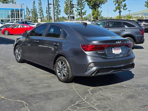 Used 2024 Kia Forte LXS w/ LXS Technology Package image 6