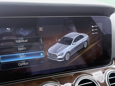 Used 2023 Mercedes-Benz E 350 Sedan image 66