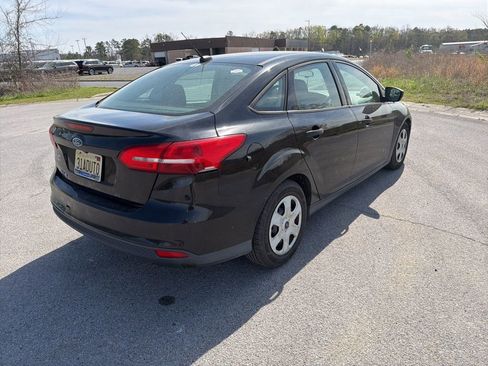 Used 2017 Ford Focus S image 7