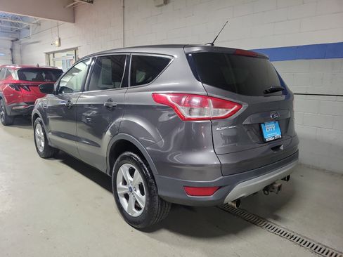 Used 2013 Ford Escape SE w/ Class II Trailer Tow Pkg image 3
