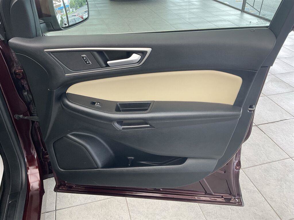 Used 2022 Ford Edge SEL w/ Convenience Package AWD/4WD image 12