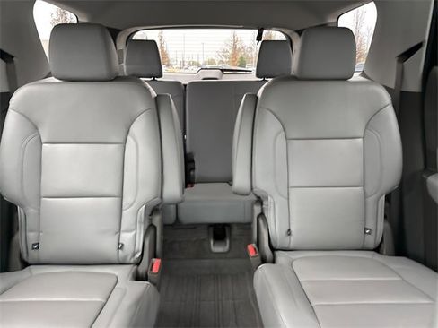 Used 2020 Chevrolet Traverse Premier w/ LPO, Floor Liner Package image 33
