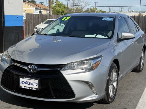 Used 2017 Toyota Camry SE image 17