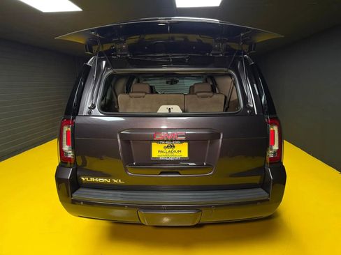 Used 2015 GMC Yukon XL SLT AWD/4WD image 7