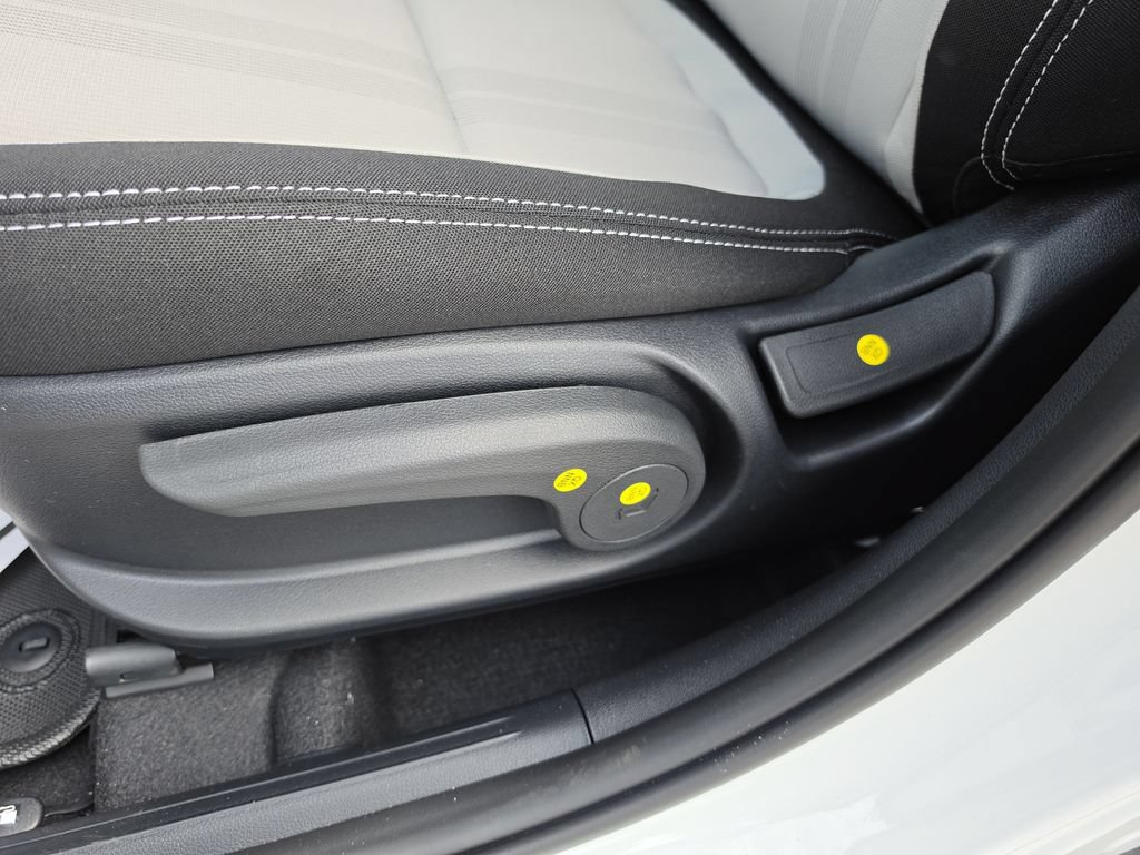 New 2026 Hyundai Venue SEL FWD image 22