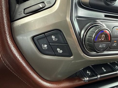 Used 2016 Chevrolet Silverado 1500 High Country w/ High Country Premium Package AWD/4WD image 20