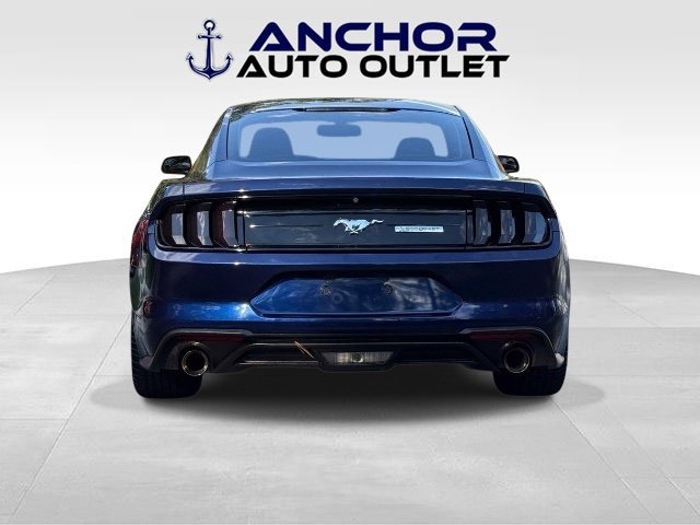 Used 2018 Ford Mustang Coupe RWD image 7