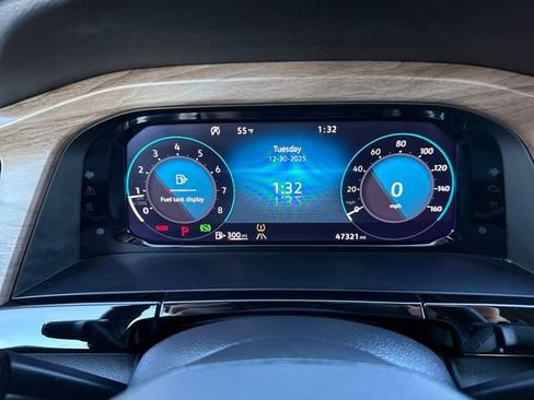 Used 2024 Volkswagen Atlas SE image 19