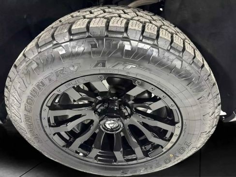 Used 2019 Chevrolet Silverado 1500 LT Trail Boss image 24