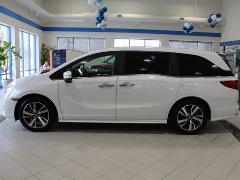 Used 2023 Honda Odyssey Touring image 8