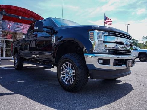 Used 2018 Ford F250 Lariat w/ Lariat Value Package AWD/4WD image 28