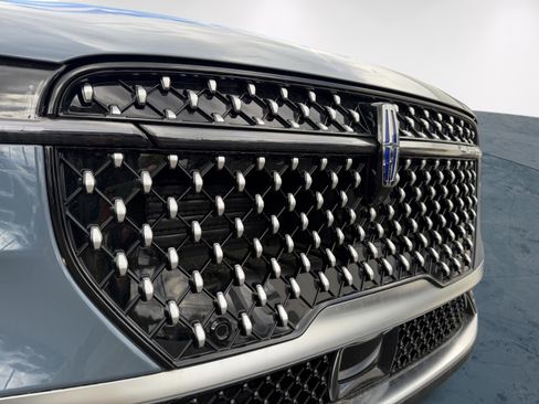 New 2026 Lincoln Nautilus Premier w/ Equipment Group 102A AWD/4WD image 9