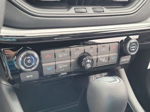 New 2026 Jeep Compass Trailhawk w/ Sun, Sound & Navigation Group image 18