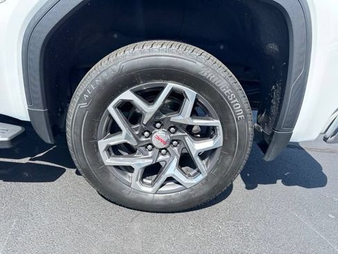 Used 2022 GMC Sierra 1500 SLT AWD/4WD image 23