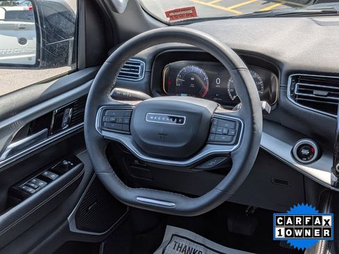 Used 2024 Jeep Wagoneer Series II AWD/4WD image 15