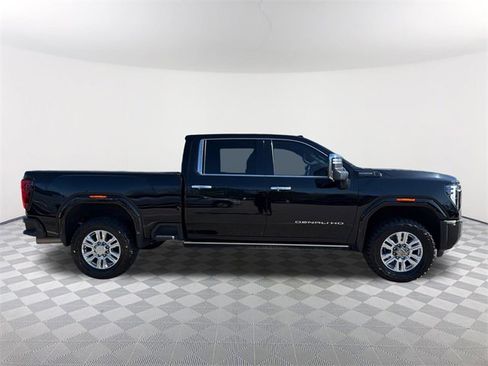 Used 2024 GMC Sierra 2500 Denali Ultimate w/ Max Trailering Package image 4