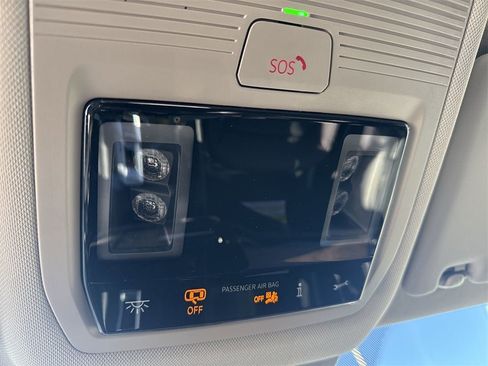 New 2026 Volkswagen Atlas SE image 37