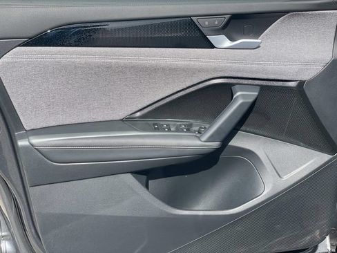 Certified 2026 Volkswagen Tiguan S FWD image 19
