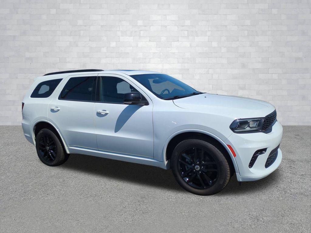 Used 2024 Dodge Durango GT AWD/4WD image 2