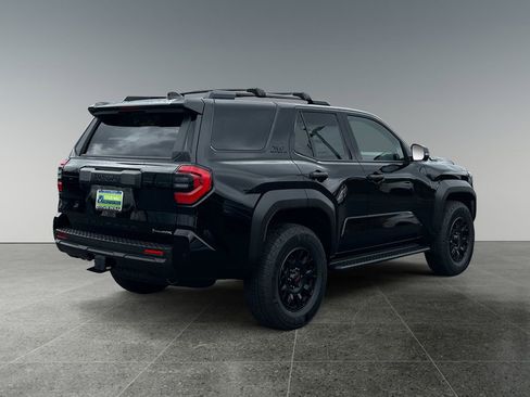 New 2026 Toyota 4Runner TRD Off-Road Premium AWD/4WD image 9