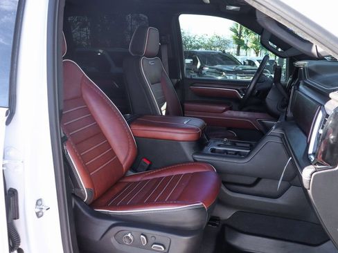 Used 2024 GMC Sierra 2500 Denali Ultimate AWD/4WD image 44