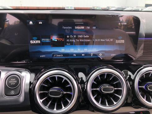 New 2026 Mercedes-Benz GLB 250 4MATIC image 25