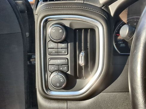 Used 2019 Chevrolet Silverado 1500 LT w/ All-Star Edition image 17