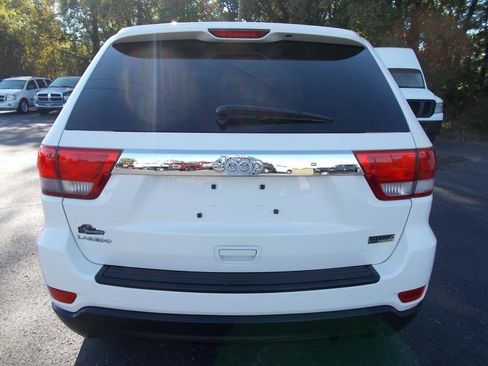 Used 2011 Jeep Grand Cherokee Laredo RWD image 15
