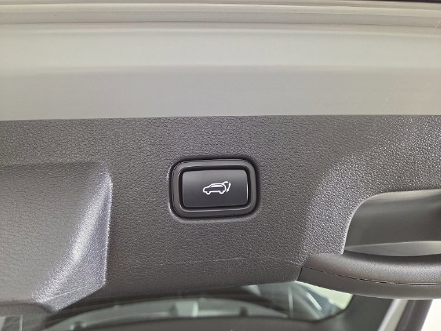 Certified 2026 Kia Sportage EX FWD image 33