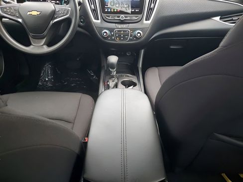 Used 2025 Chevrolet Malibu LT image 22